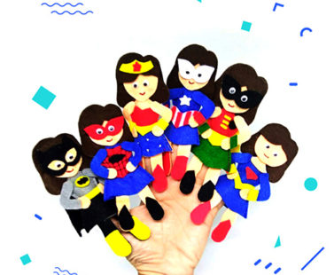 alat peraga women superheroes